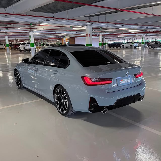 BMW 320I M SPORT - Imagem 3