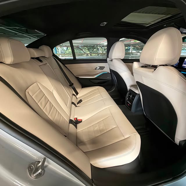 BMW 320I M SPORT - Imagem 10