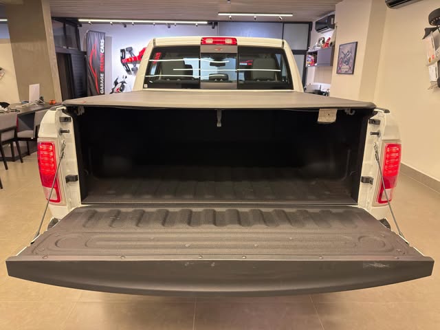 RAM 1500 CLASSIC LARAMIE NIGHT EDITION - Imagem 12