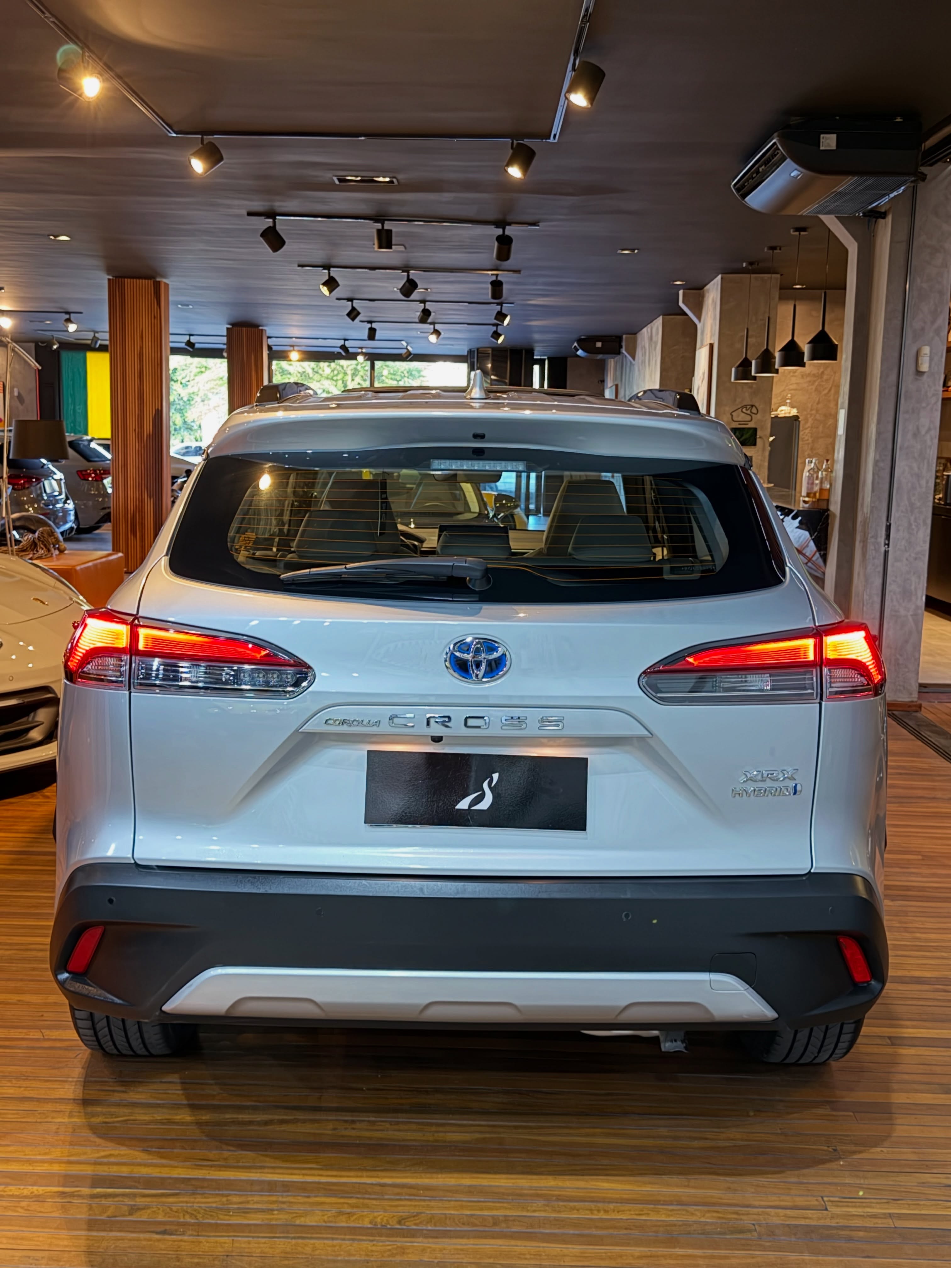 TOYOTA COROLLA CROSS XRX HYBRID - Imagem 5