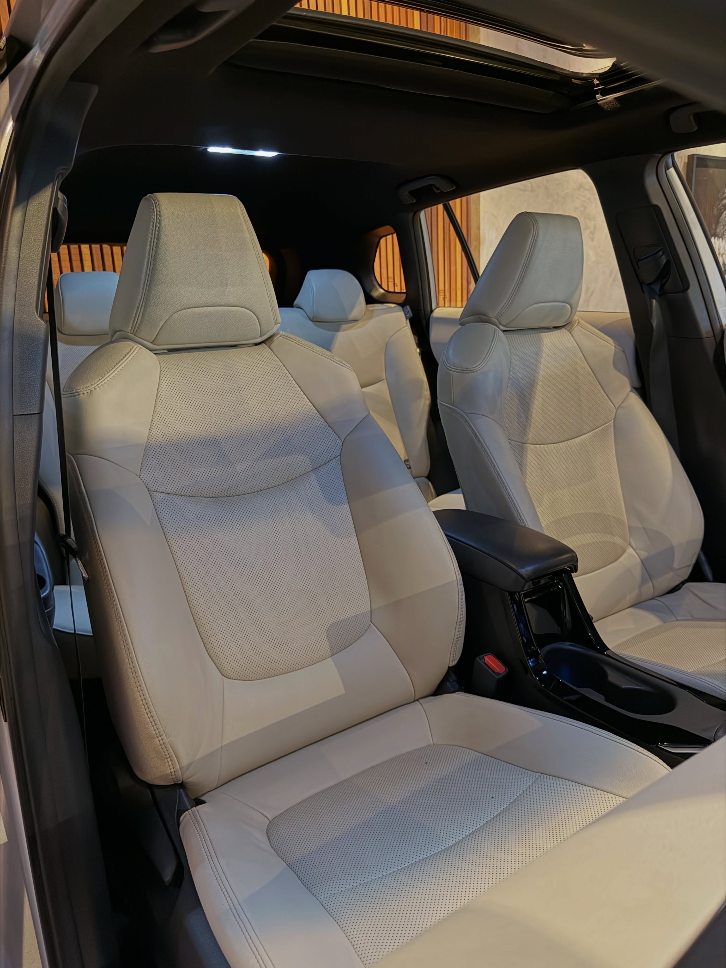 TOYOTA COROLLA CROSS XRX HYBRID - Imagem 9