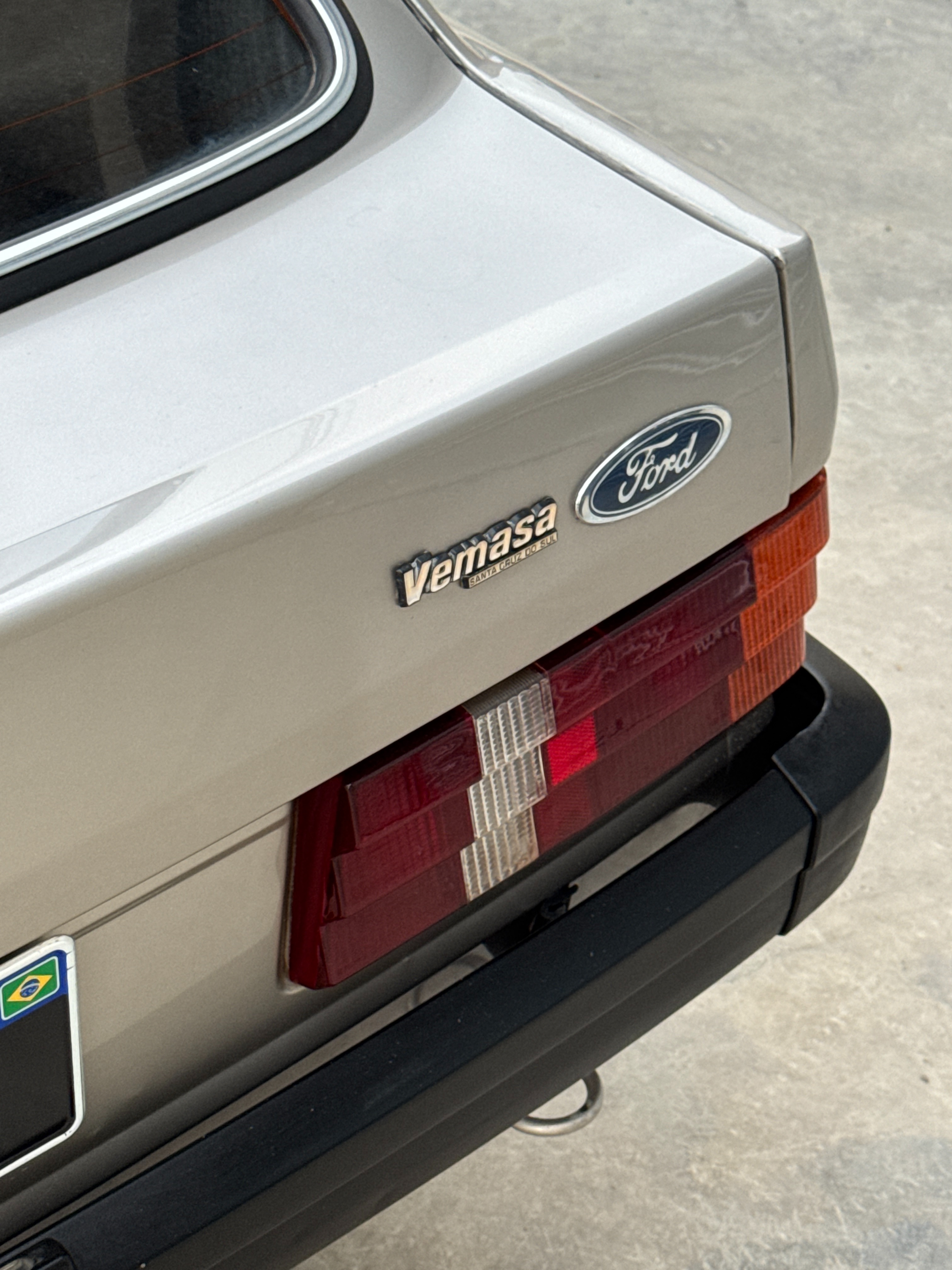FORD ESCORT L - Imagem 17