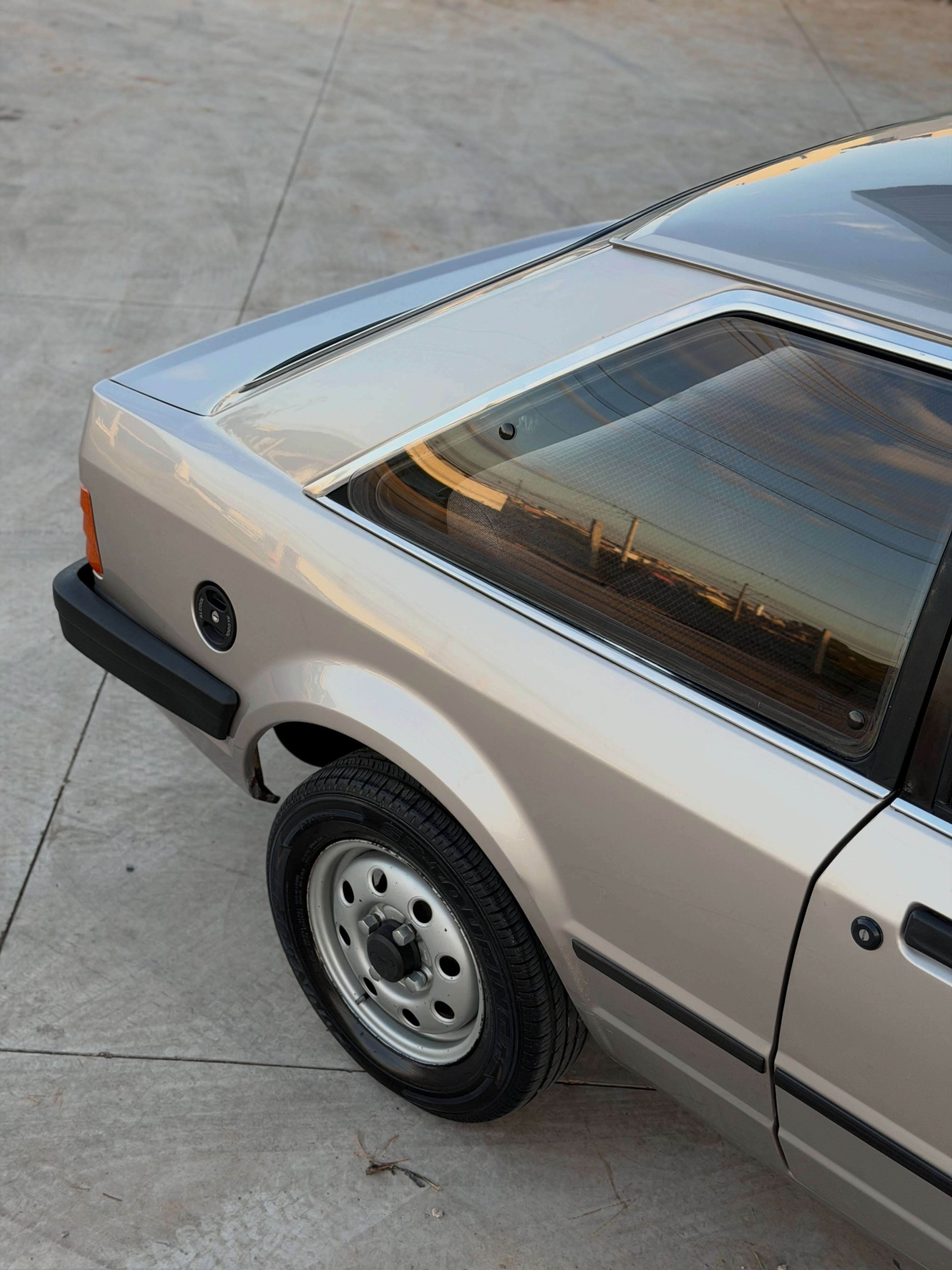 FORD ESCORT L - Imagem 4