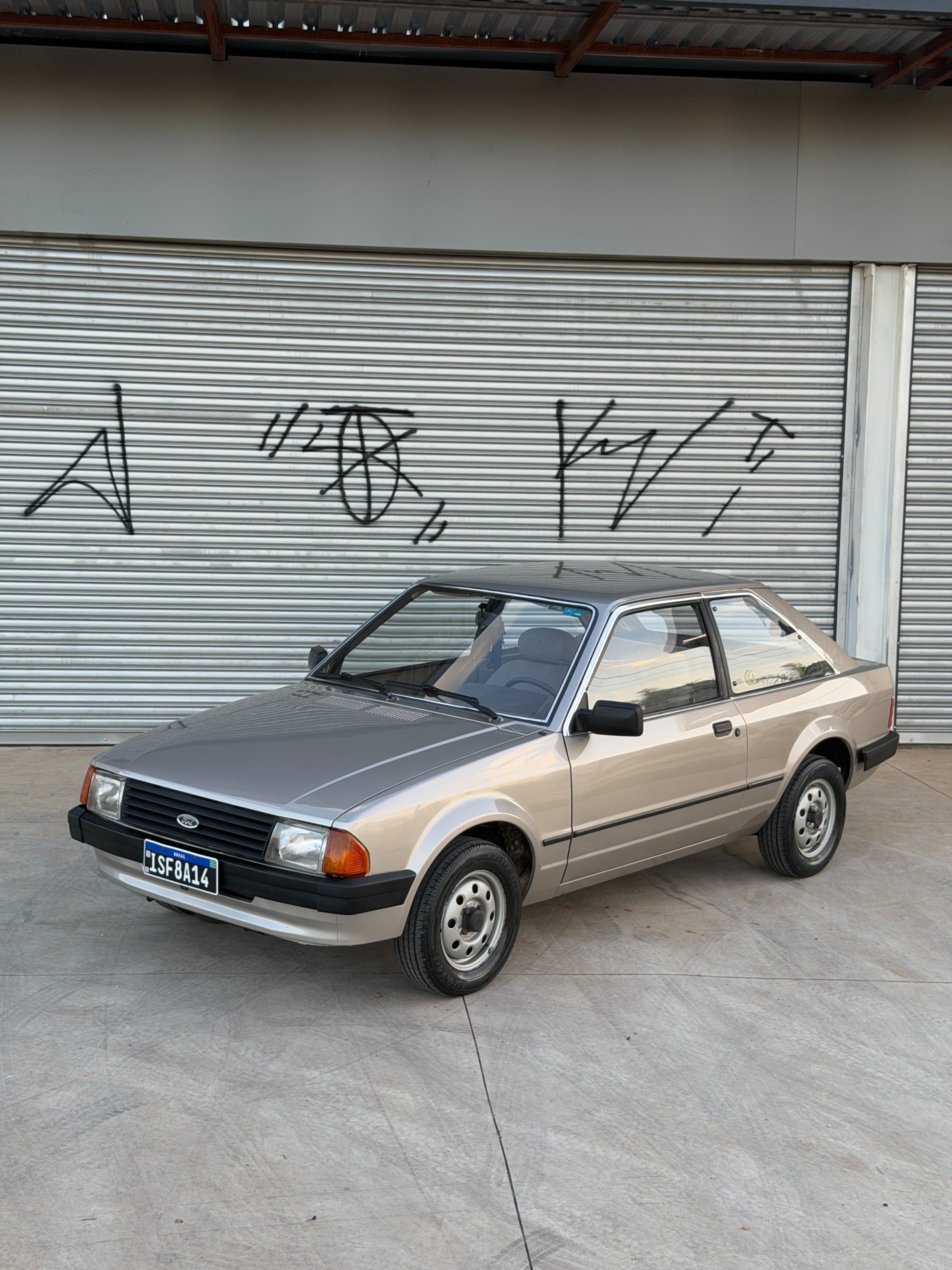 FORD ESCORT L - Imagem 6
