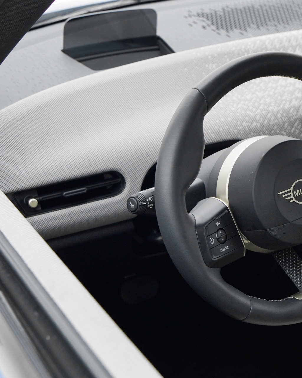 MINI COOPER SE - Imagem 4