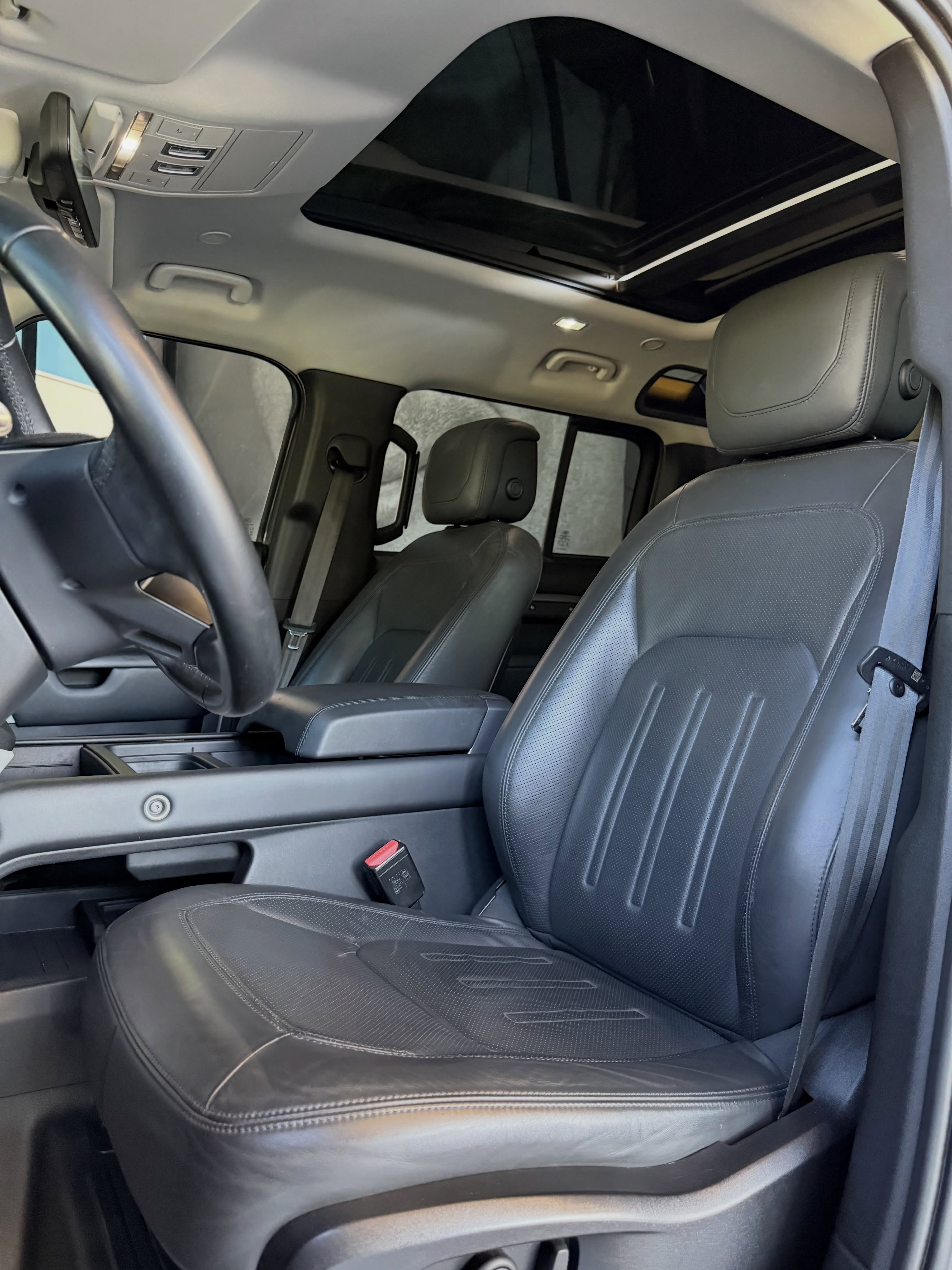 LAND ROVER DEFENDER HSE AWD AUT - Imagem 11