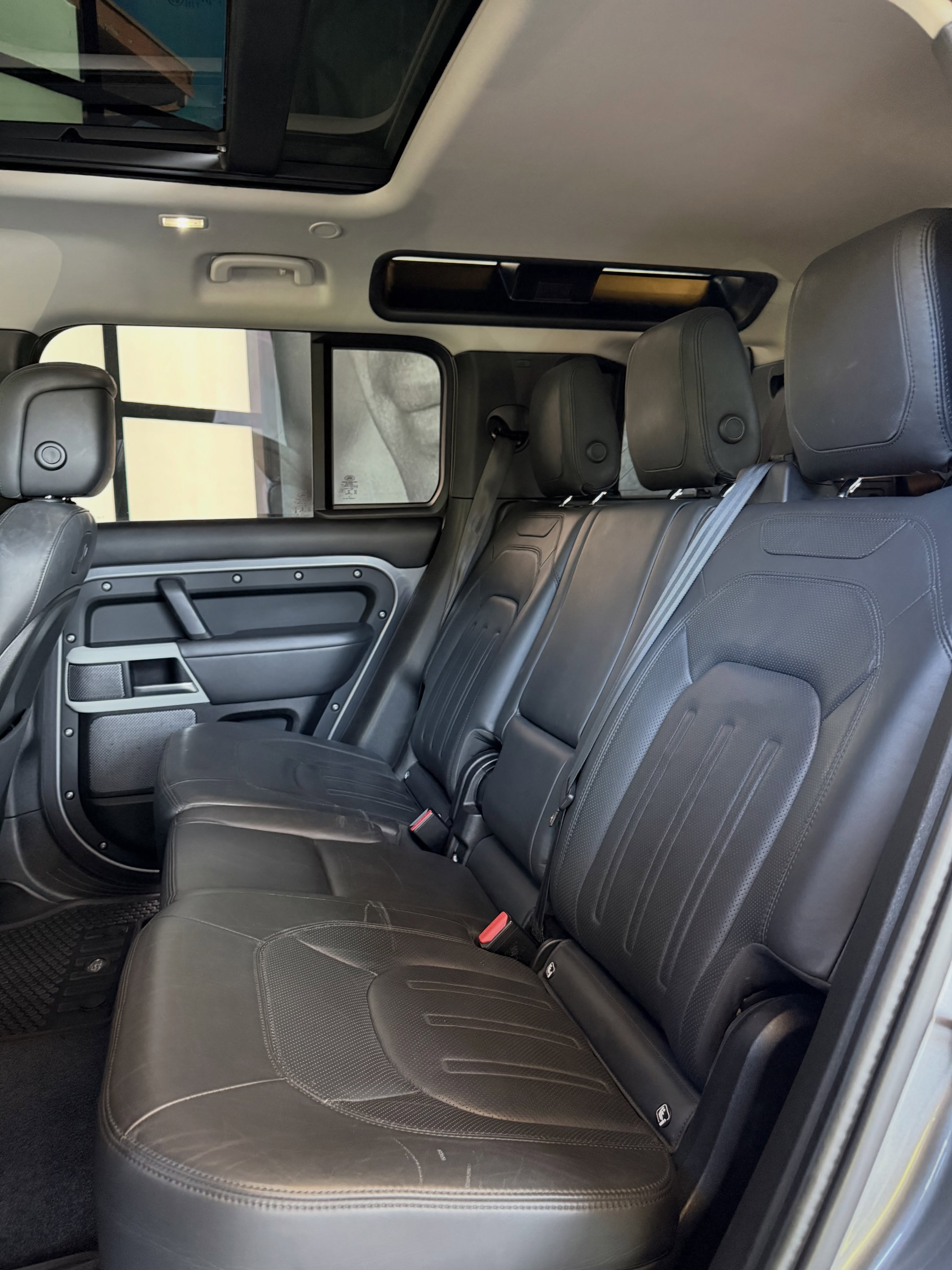 LAND ROVER DEFENDER HSE AWD AUT - Imagem 13