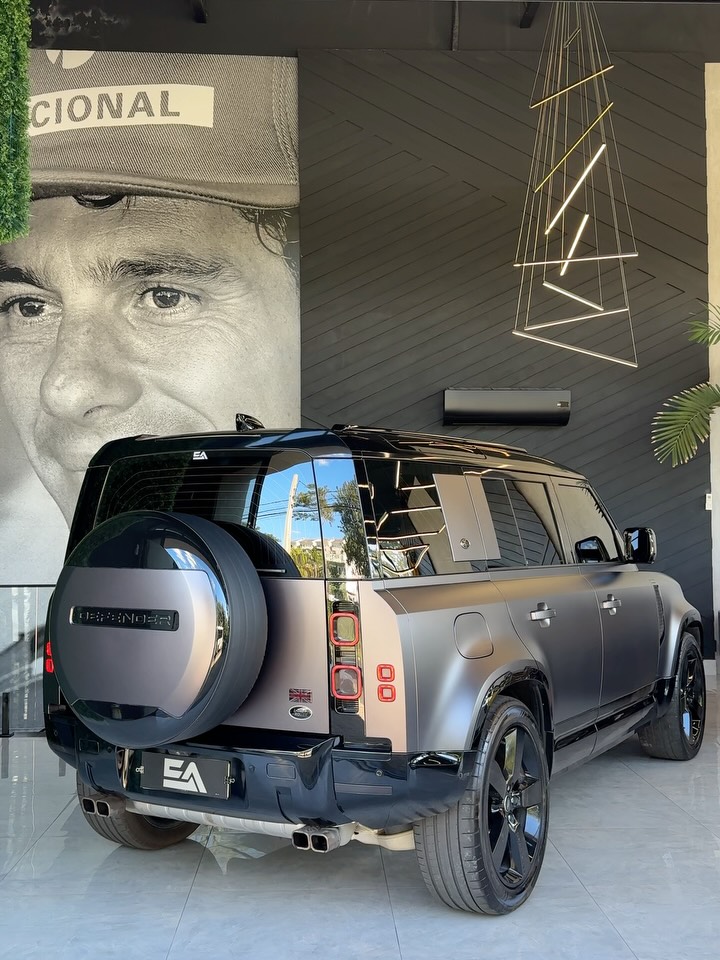 LAND ROVER DEFENDER HSE AWD AUT - Imagem 18