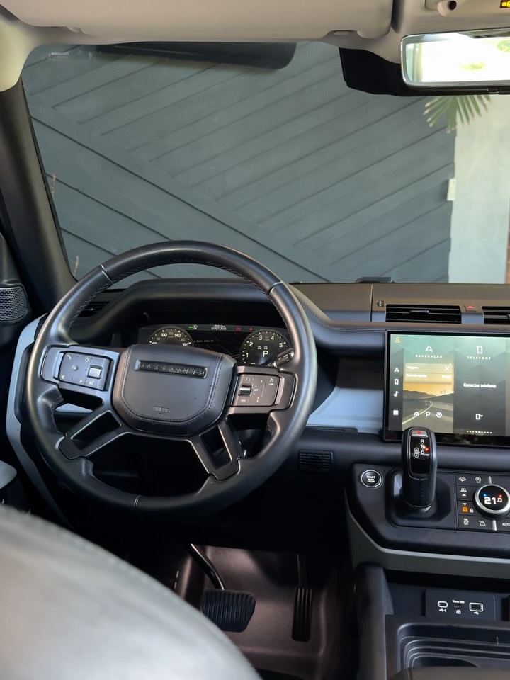 LAND ROVER DEFENDER HSE AWD AUT - Imagem 8