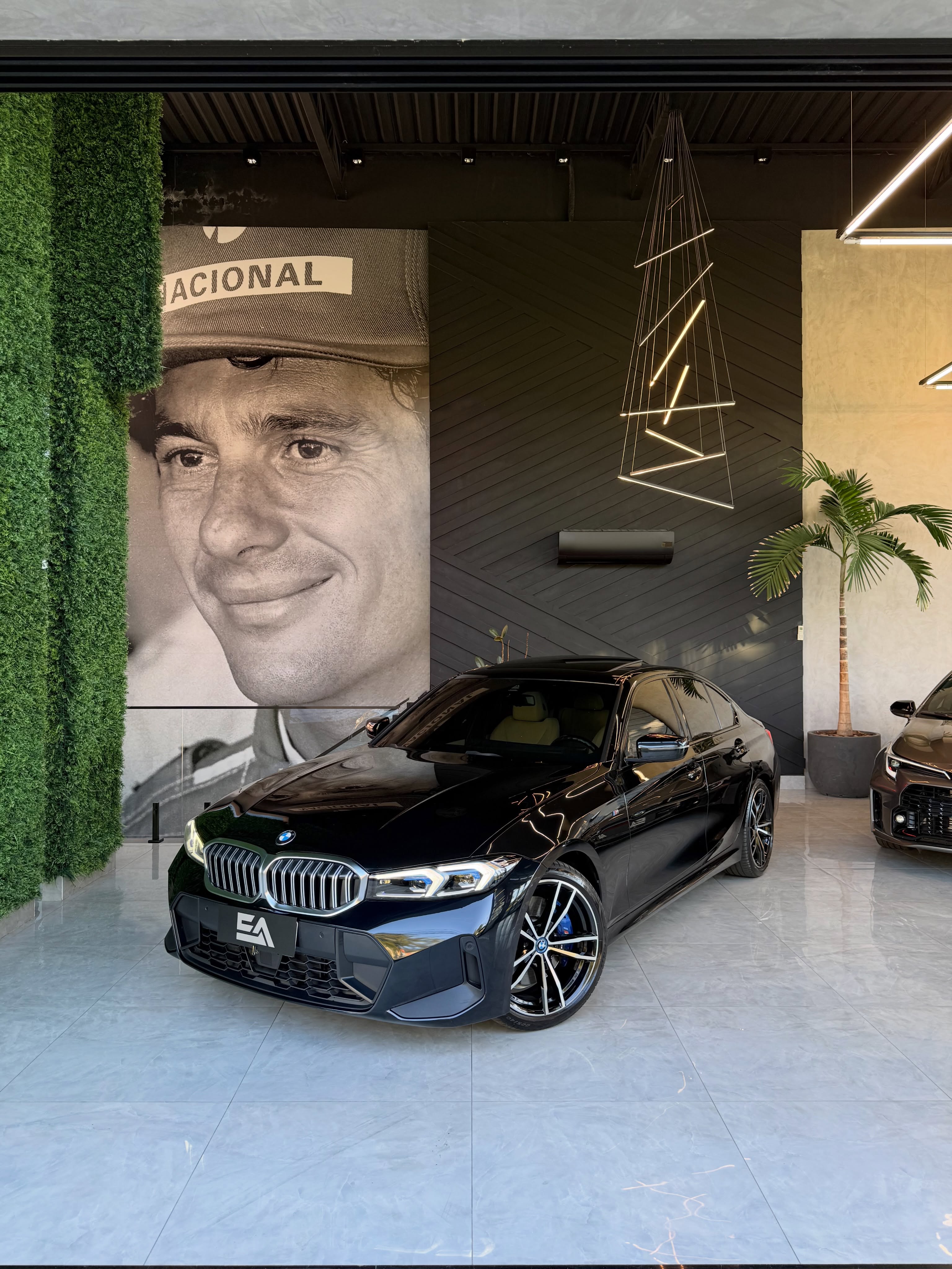 BMW 320I M SPORT - Imagem 1