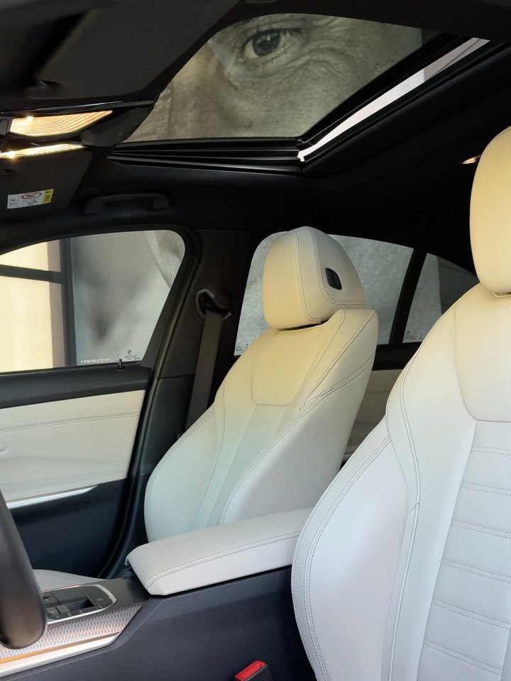 BMW 320I M SPORT - Imagem 11