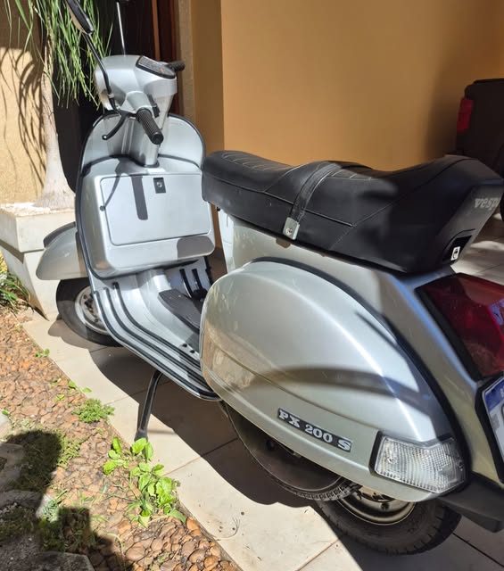 PIAGGIO PX 200 - Imagem 2