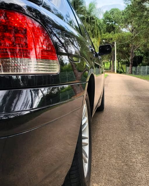 BMW 745I - Imagem 17