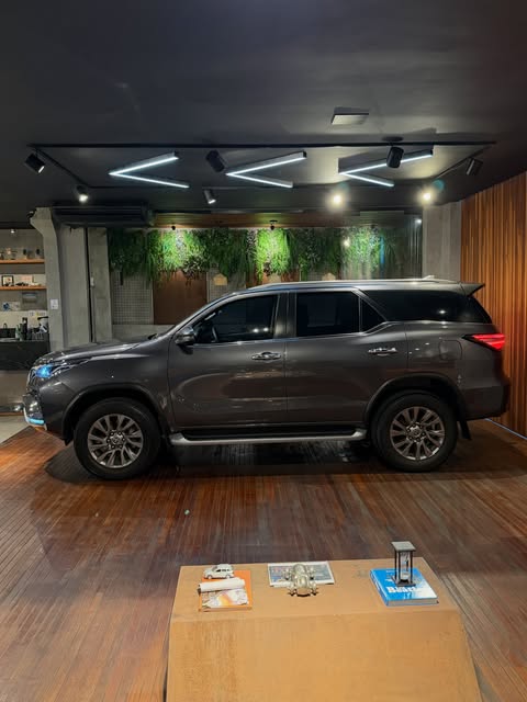 TOYOTA HILUX SW4 SRX - Imagem 14