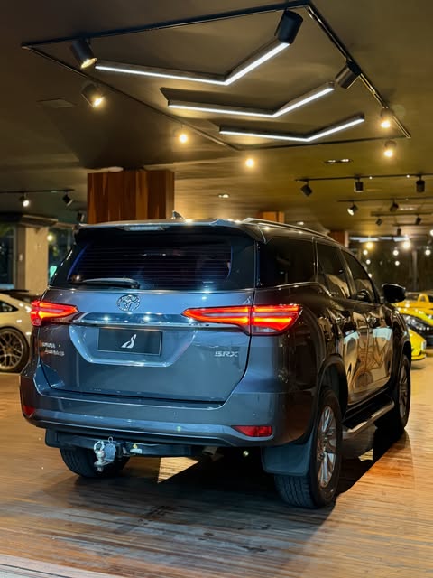 TOYOTA HILUX SW4 SRX - Imagem 3
