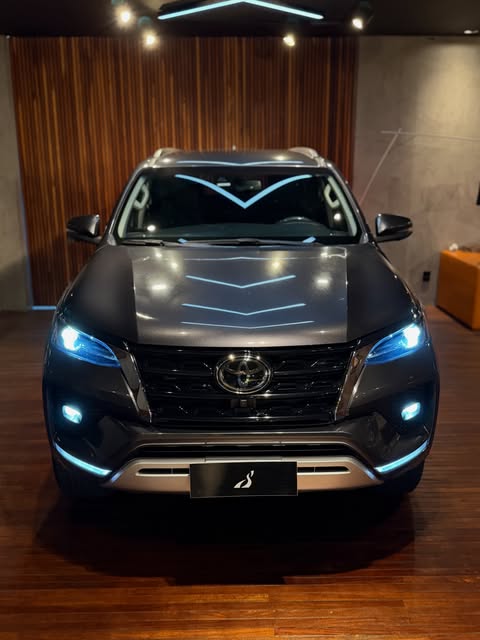 TOYOTA HILUX SW4 SRX - Imagem 5