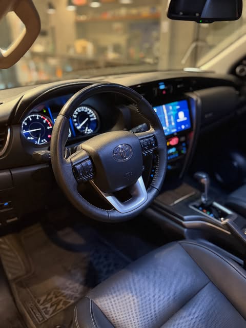 TOYOTA HILUX SW4 SRX - Imagem 7