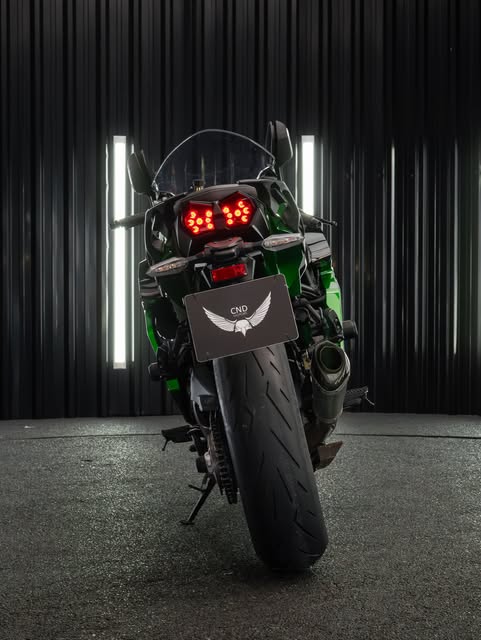 KAWASAKI NINJA H2 SX SE - Imagem 11