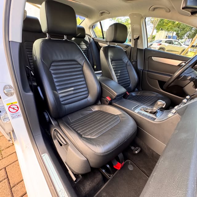 VOLKSWAGEN PASSAT - Imagem 6