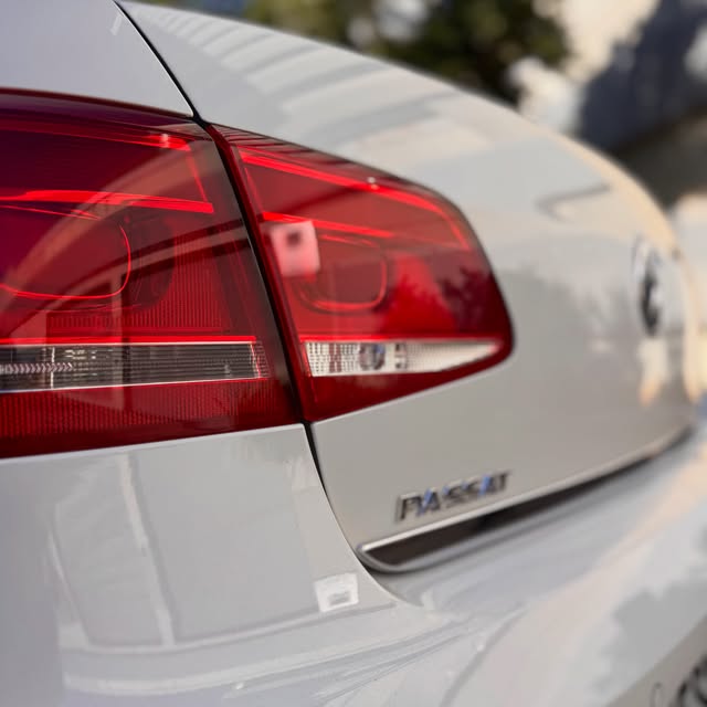 VOLKSWAGEN PASSAT - Imagem 8