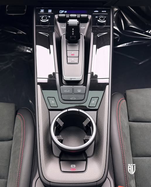 PORSCHE 911 CARRERA GTS - Imagem 9