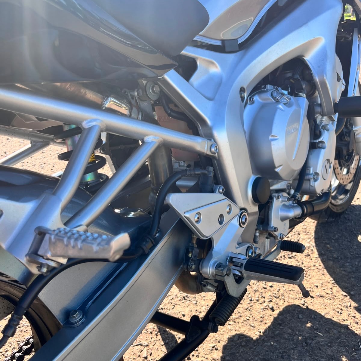 YAMAHA FAZER 600 S - Imagem 2