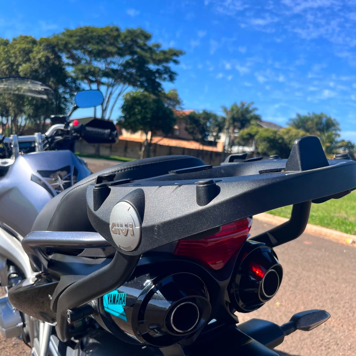 YAMAHA FAZER 600 S - Imagem 9