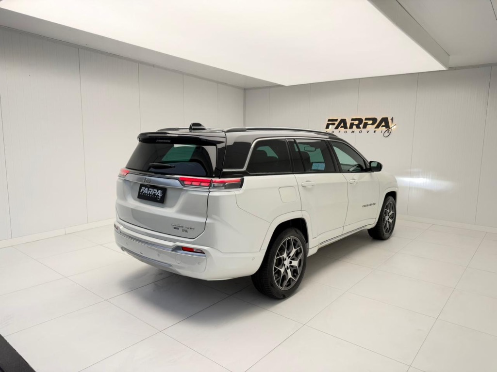 JEEP COMMANDER OVERLAND T270 1.3 TB FLEX AUT. - Imagem 4