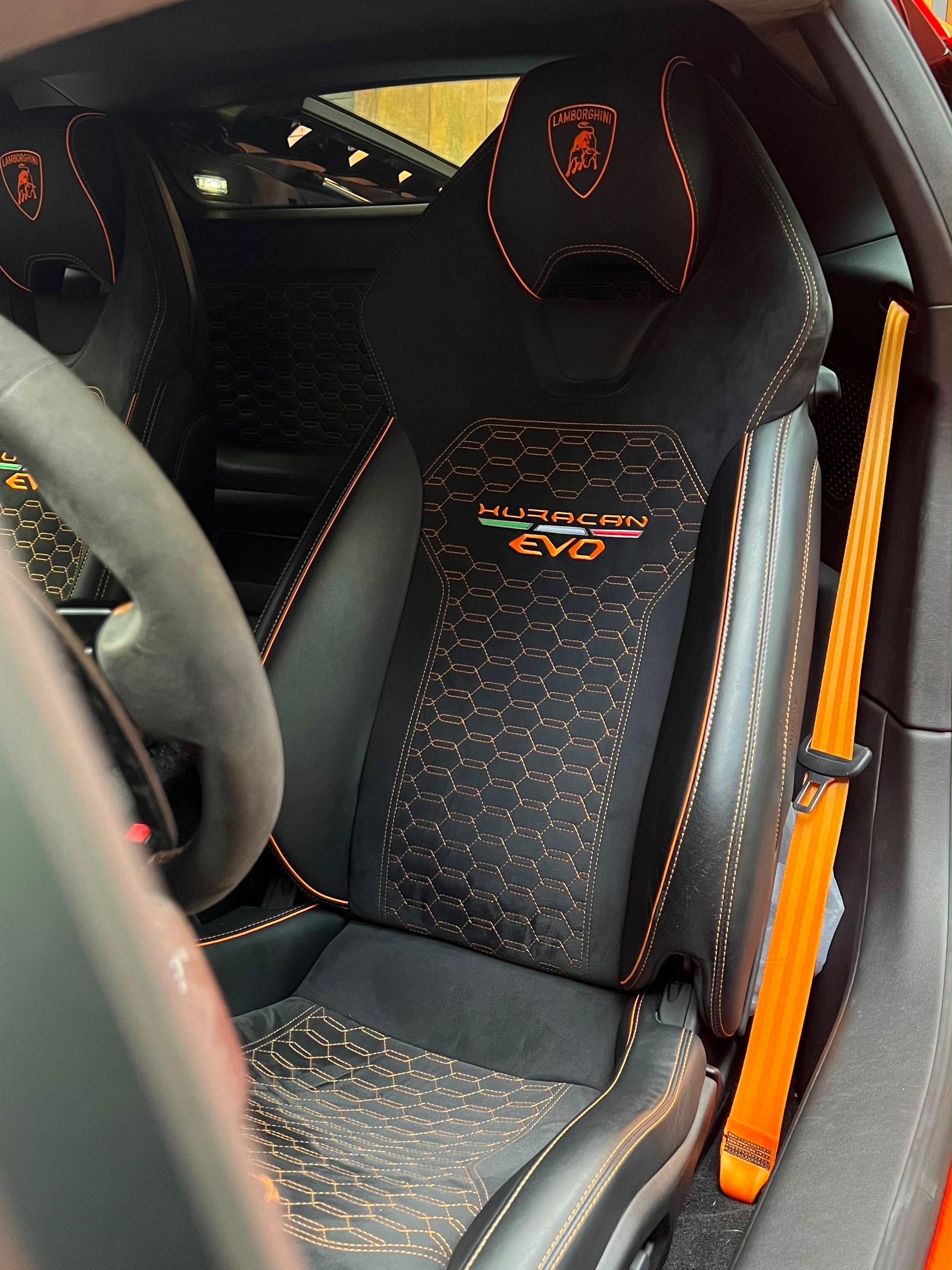 LAMBORGHINI HURACAN EVO - Imagem 8