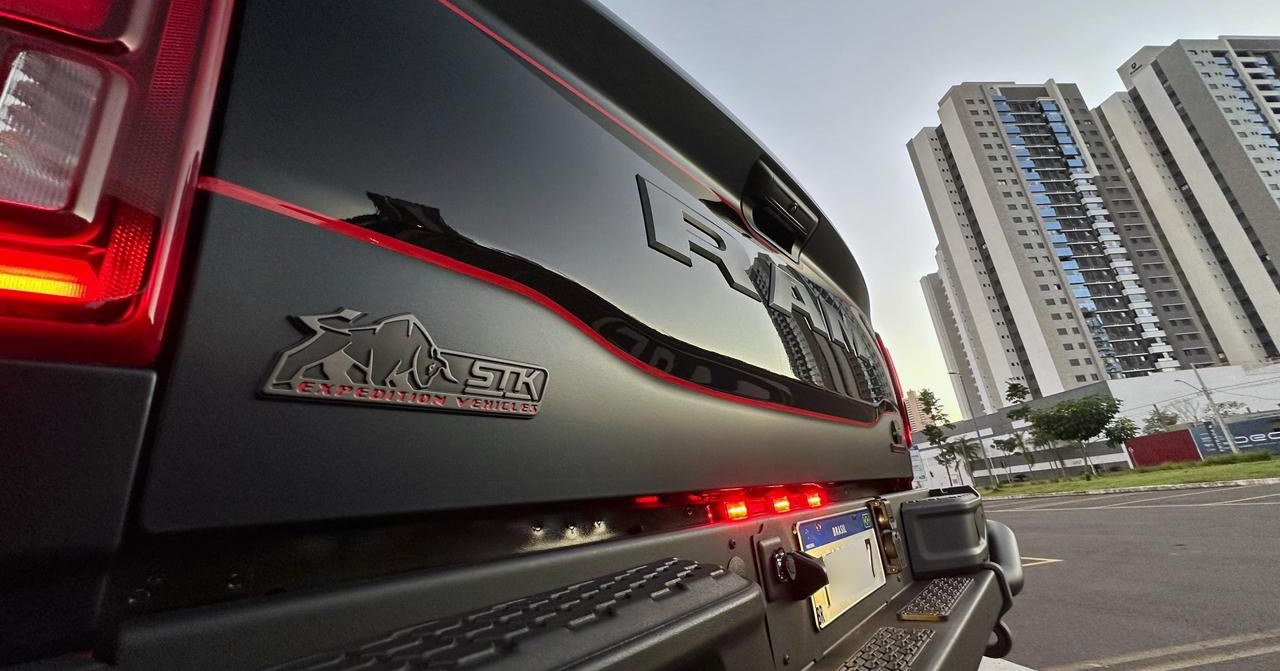 RAM 3500 NIGHT EDITION - Imagem 4