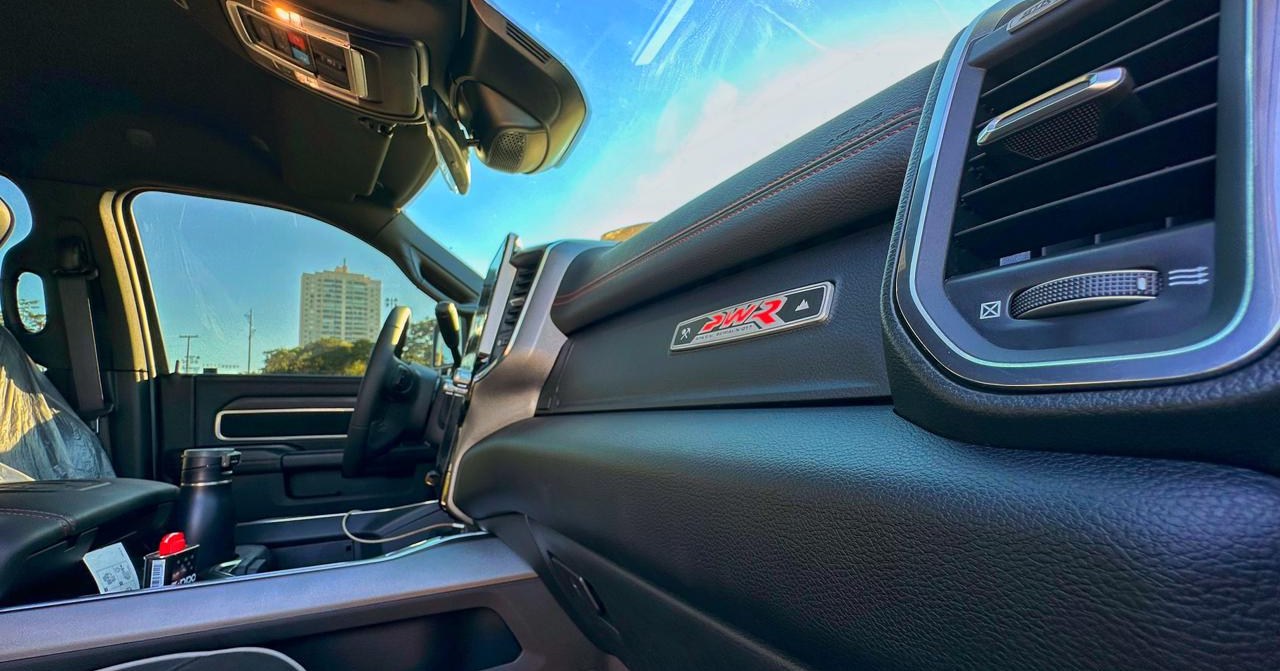 RAM 3500 NIGHT EDITION - Imagem 5