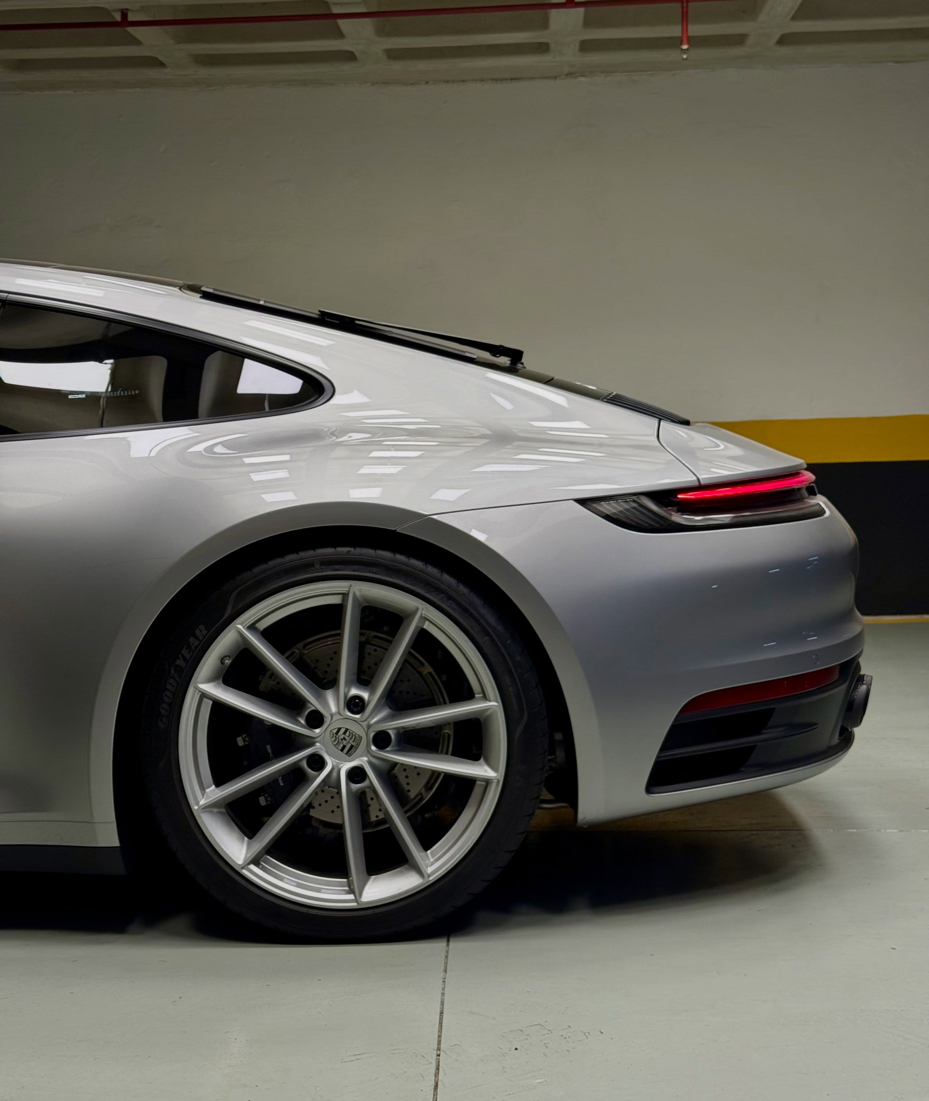 PORSCHE 911 CARRERA - Imagem 9