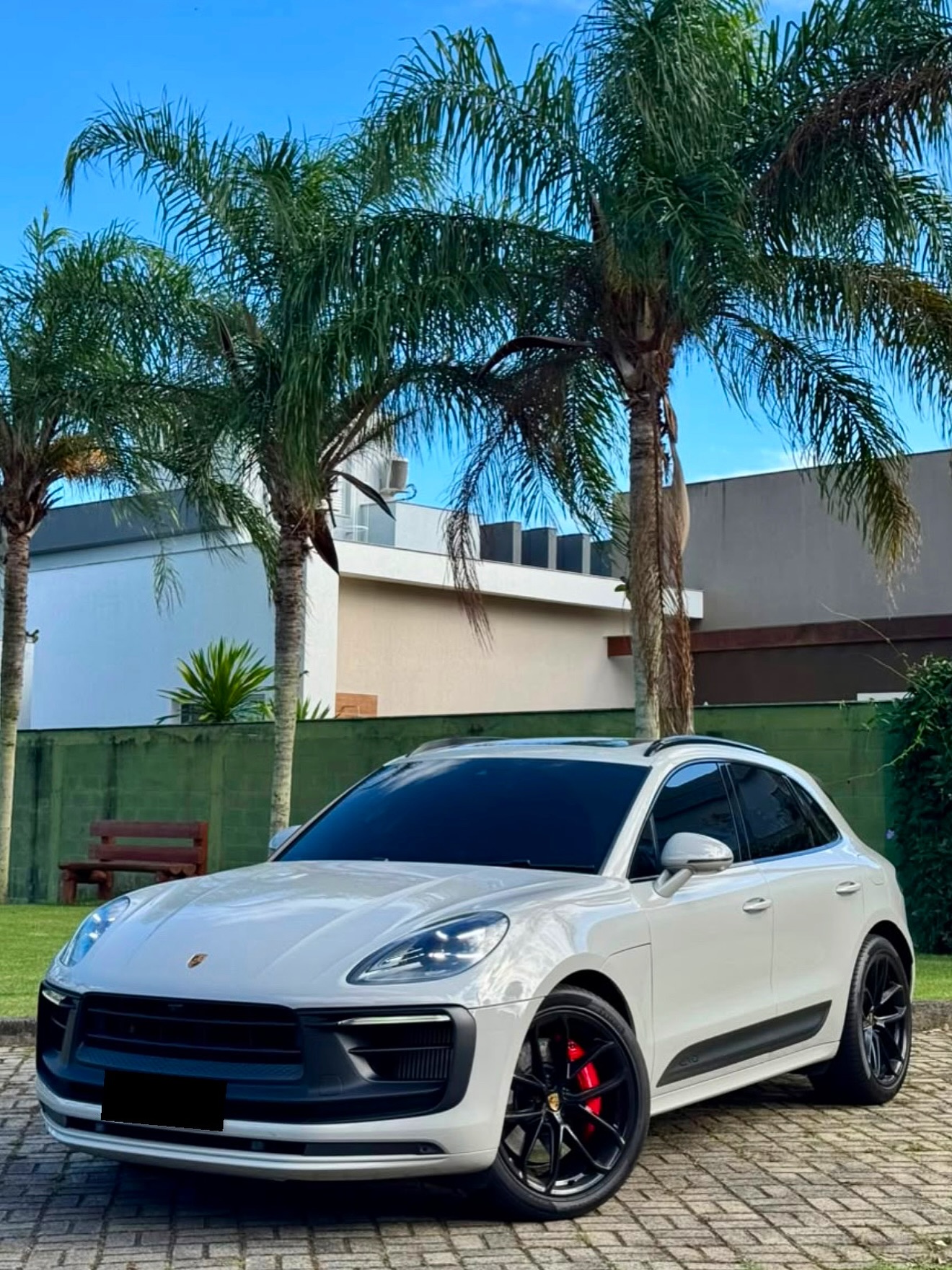 PORSCHE MACAN GTS - Imagem 1