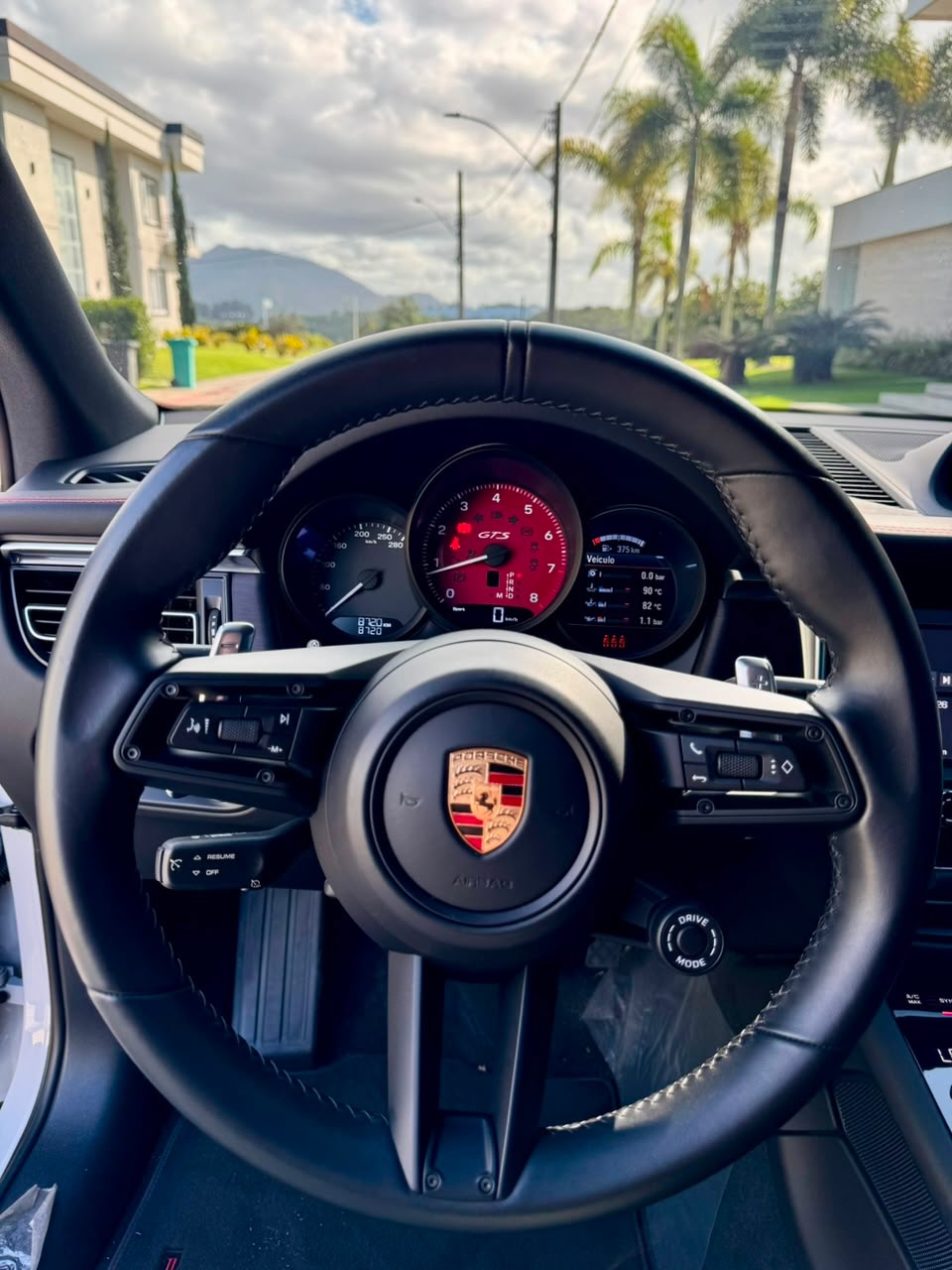 PORSCHE MACAN GTS - Imagem 9