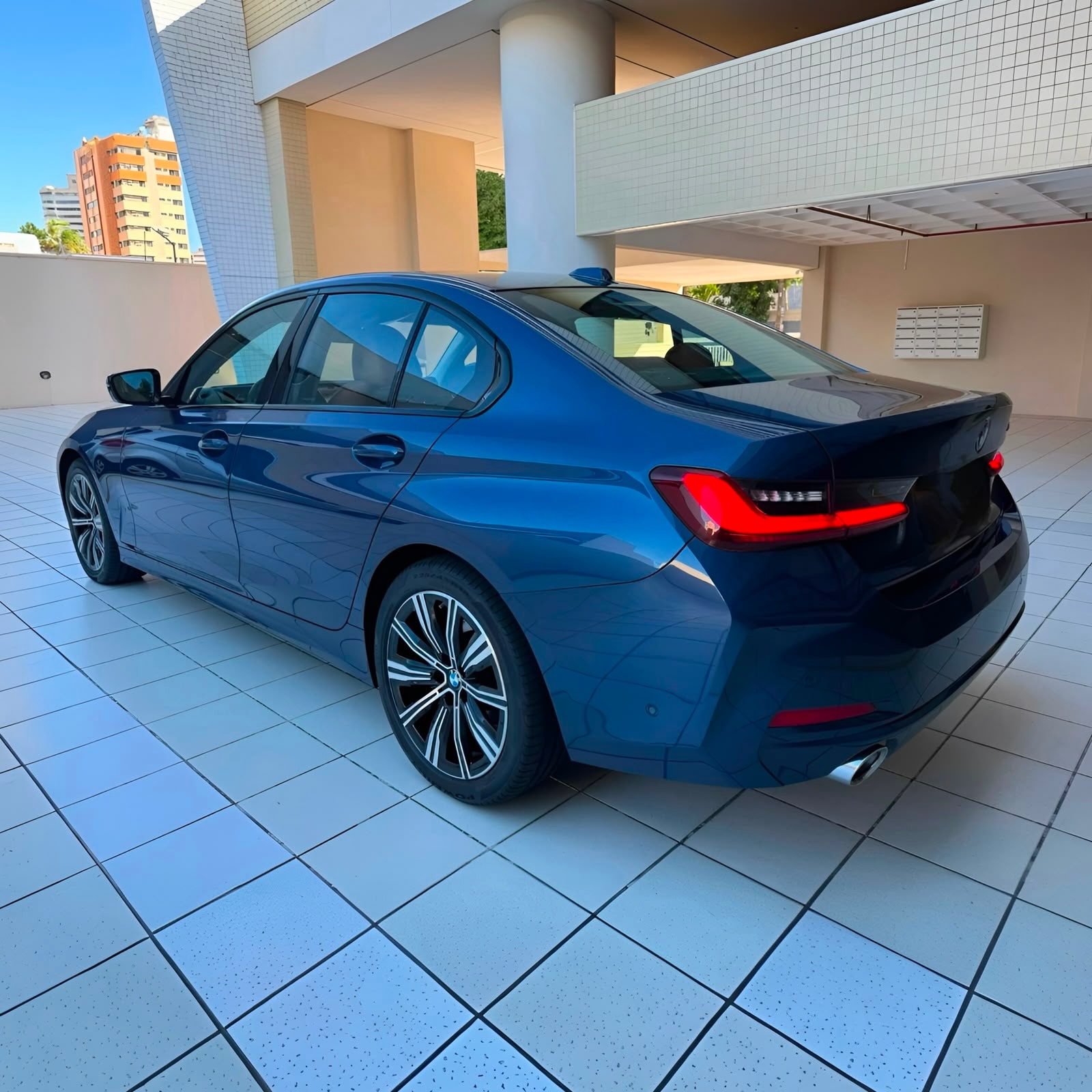 BMW 320I GP - Imagem 3