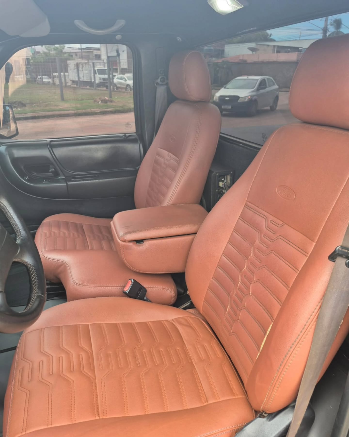 FORD RANGER XLS SPORT - Imagem 8