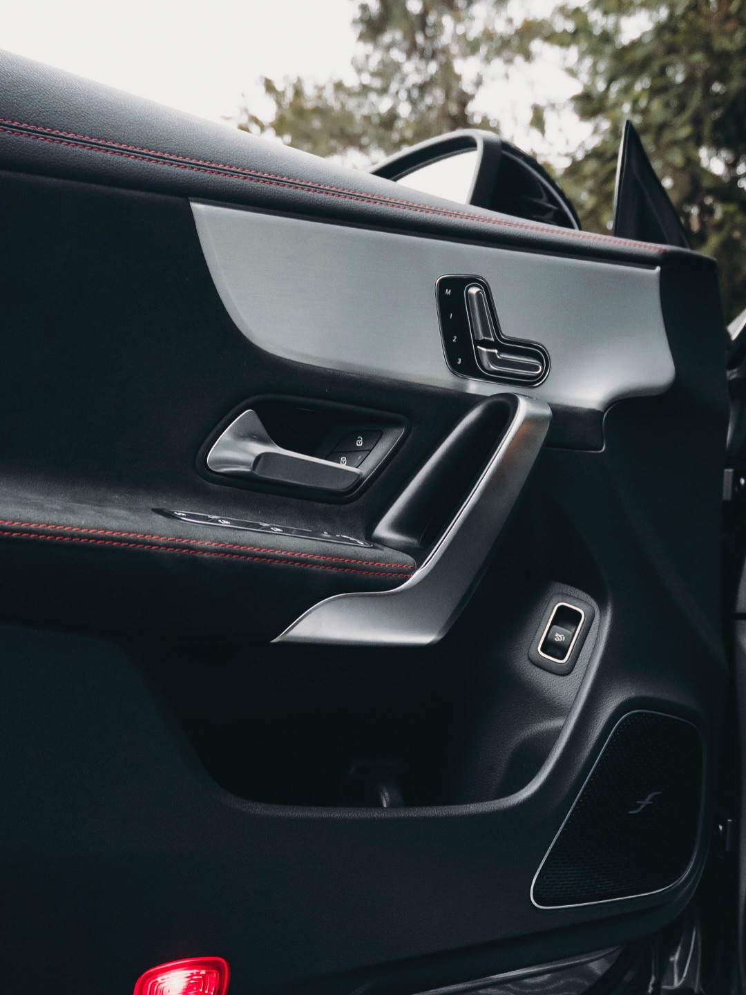 MERCEDES-BENZ CLA45S AMG - Imagem 19
