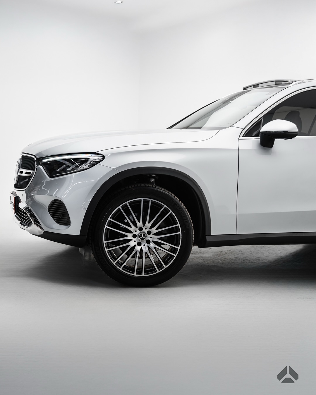 MERCEDES-BENZ GLC - Imagem 9