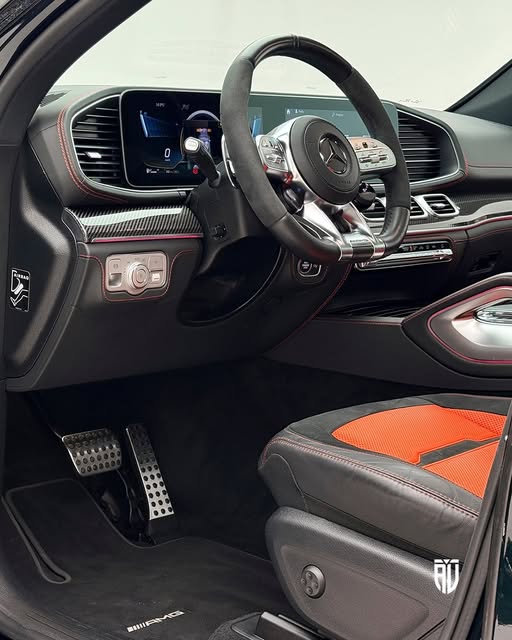 MERCEDES-BENZ GLE 63 AMG S COUPE - Imagem 7