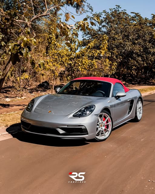 PORSCHE 718 BOXSTER GTS - Imagem 1