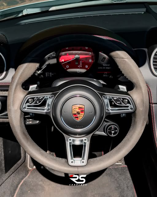 PORSCHE 718 BOXSTER GTS - Imagem 6