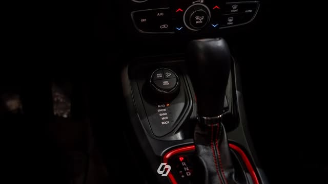 JEEP COMPASS TRAILHAWK - Imagem 14