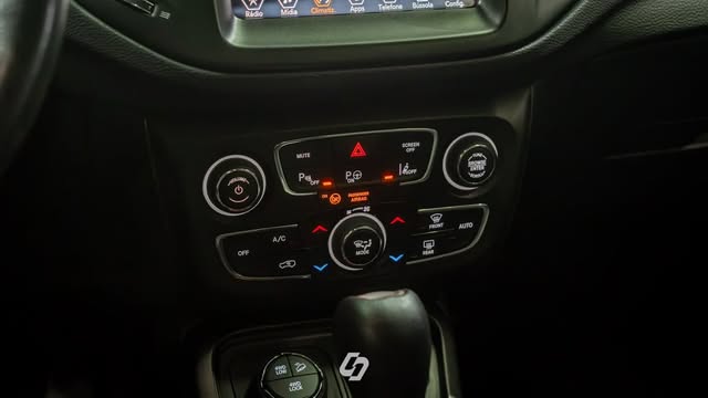 JEEP COMPASS TRAILHAWK - Imagem 16
