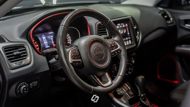 JEEP COMPASS TRAILHAWK - Imagem 4