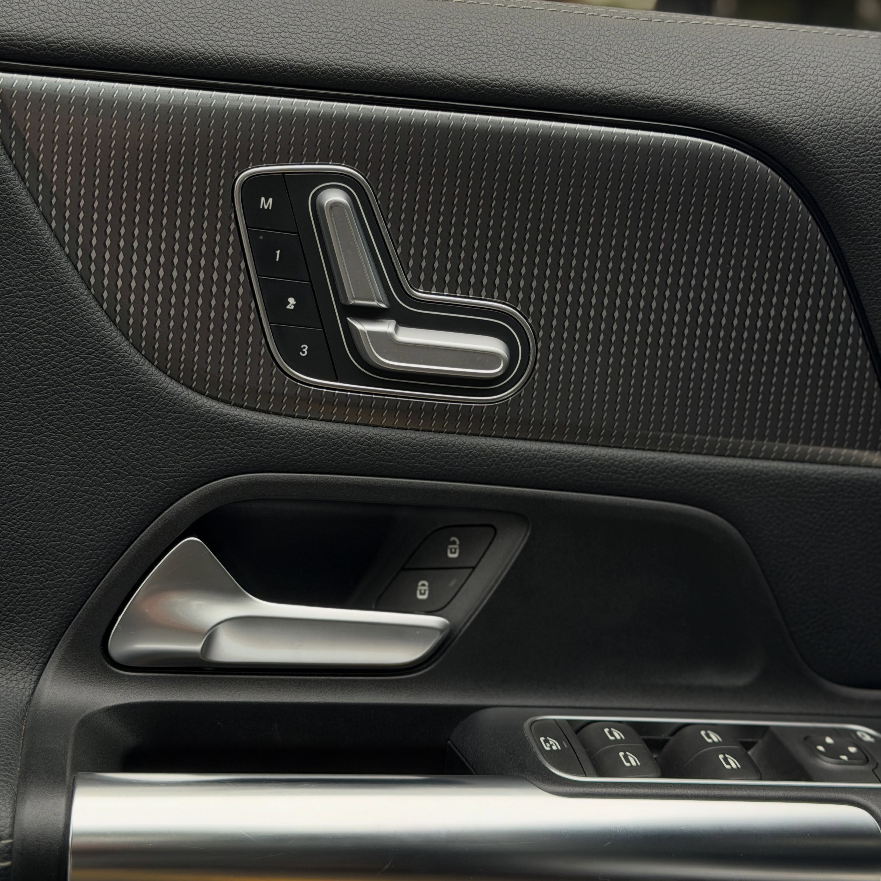 MERCEDES-BENZ GLA 200 ADVANCE - Imagem 10
