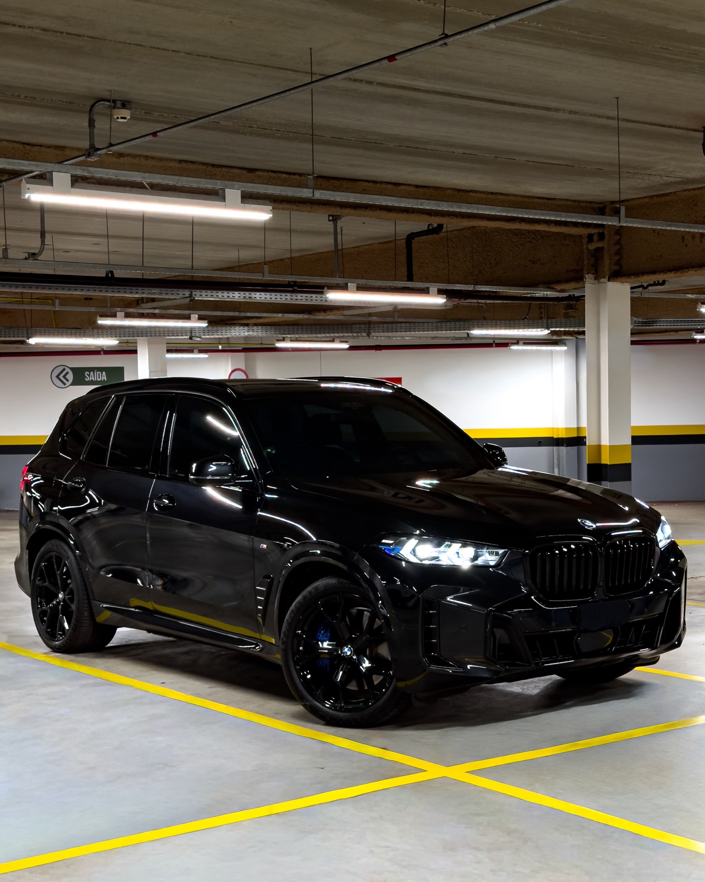 BMW X5 XDRIVE50E M SPORT - Imagem 1