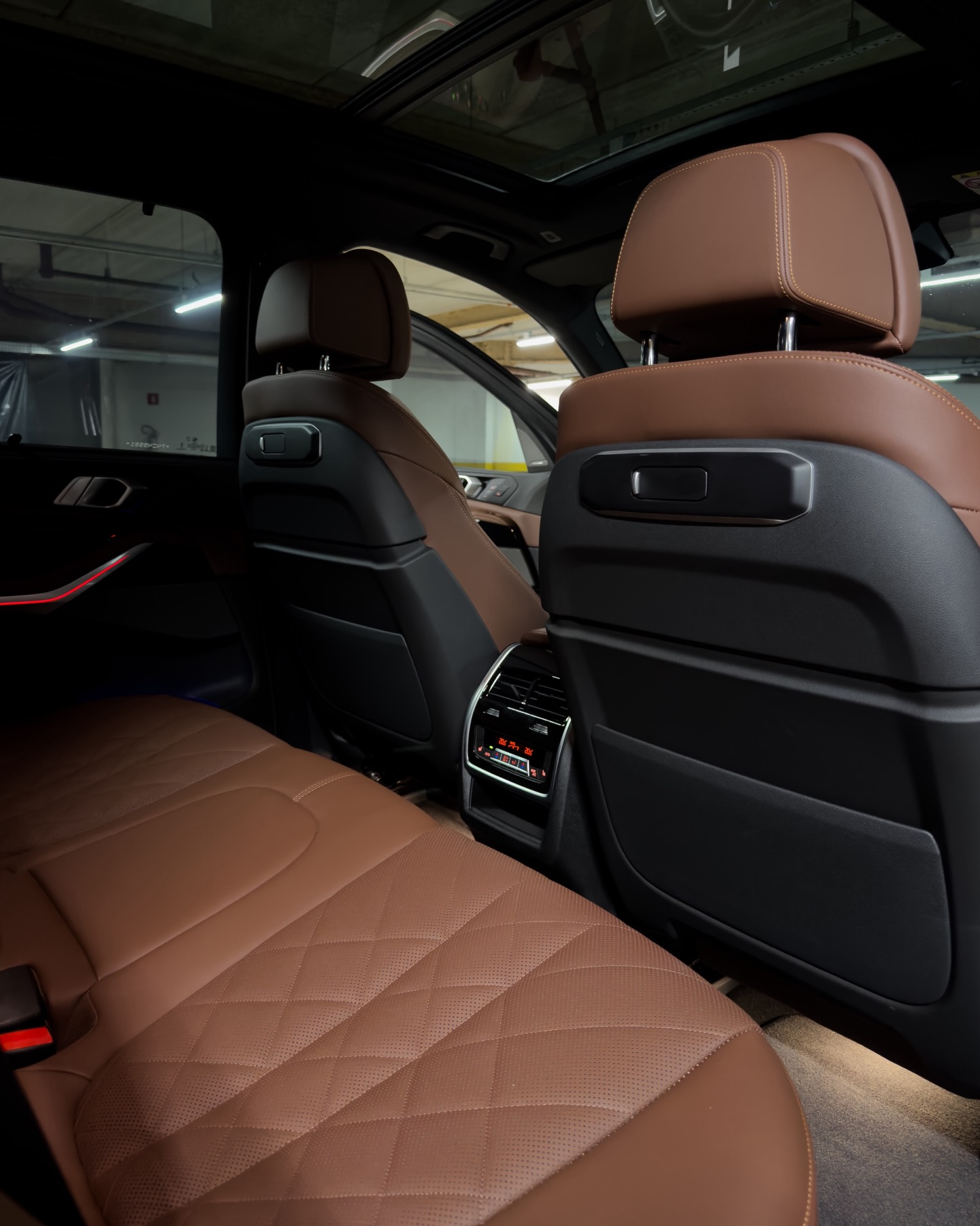 BMW X5 XDRIVE50E M SPORT - Imagem 8