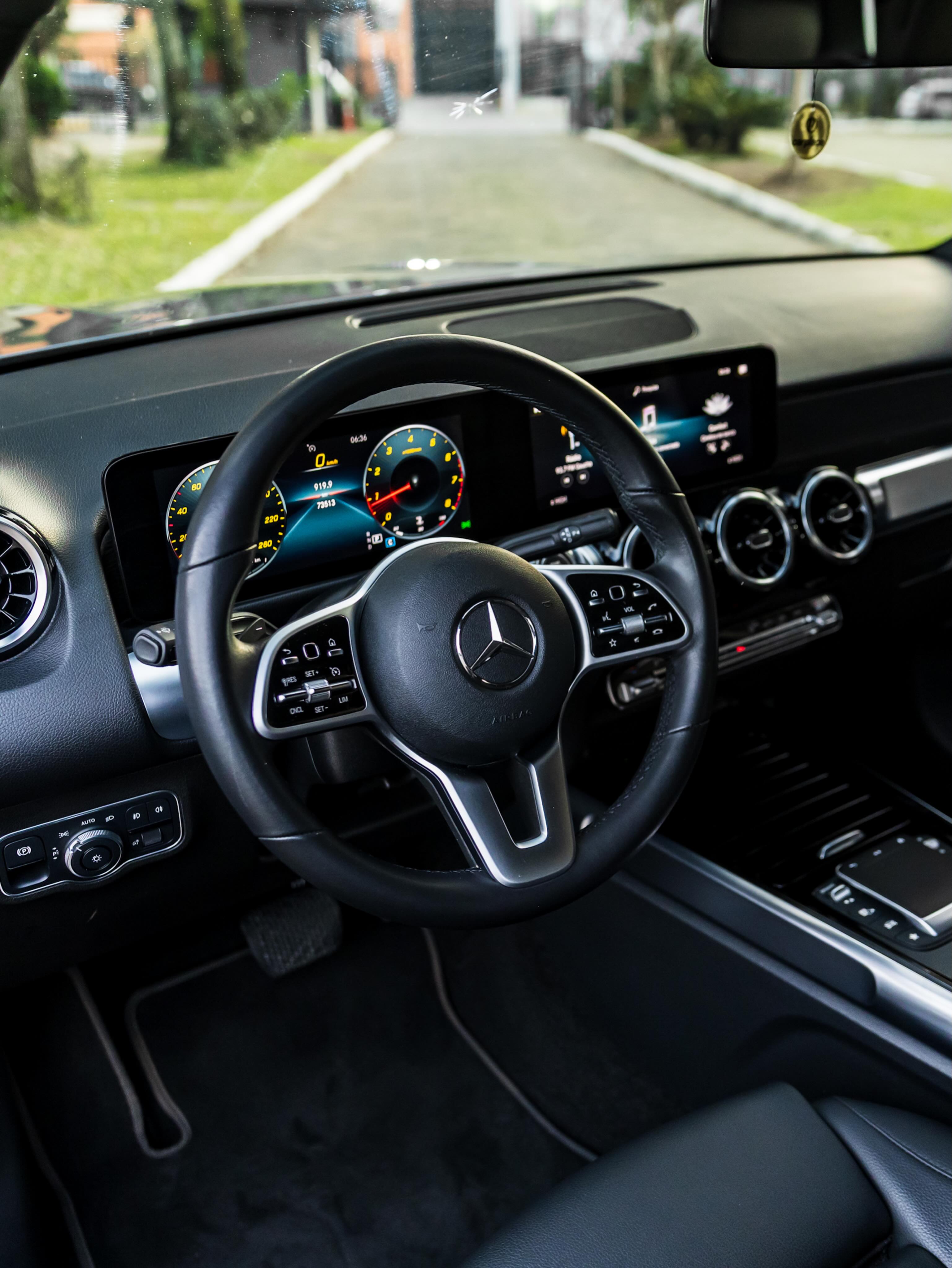 MERCEDES-BENZ GLB ADVANCE - Imagem 4