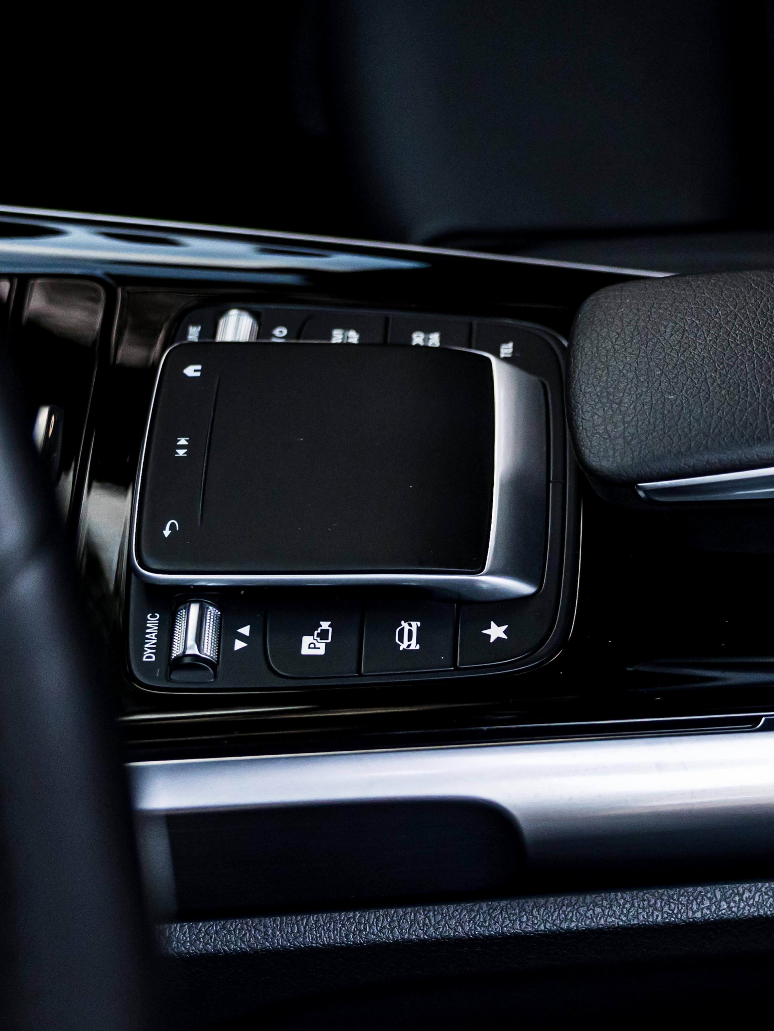 MERCEDES-BENZ GLB ADVANCE - Imagem 7