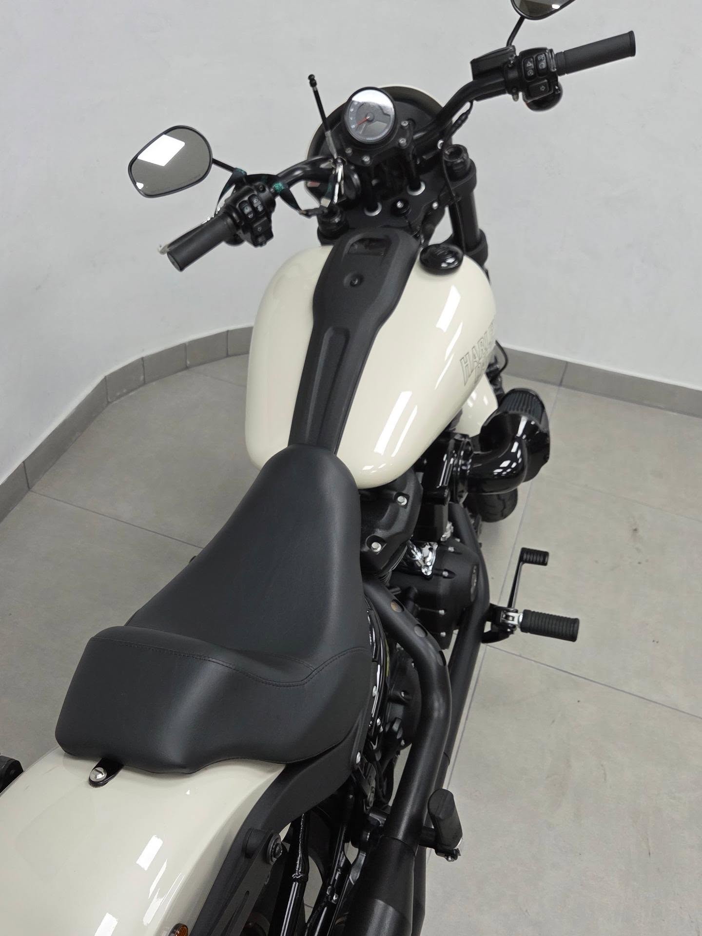 HARLEY-DAVIDSON SOFTAIL LOW RIDER S - Imagem 7
